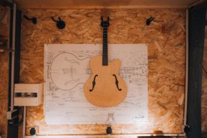 Laurent SAMMARRO - Artisan Luthier à Annecy et Villaz