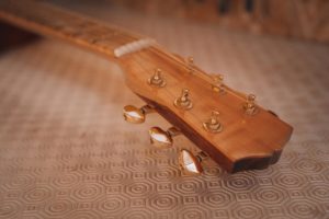 Laurent SAMMARRO - Artisan Luthier à Annecy et Villaz