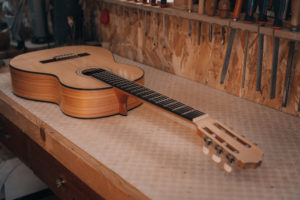 Guitare Flamenca par Laurent SAMMARRO - Luthier à Villaz