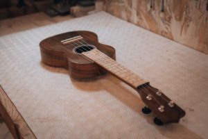 Ukulélé - Le modèle Concert par Laurent SAMMARRO, luthier à Villaz
